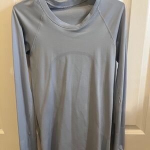 Lululemon Swiftly tech long sleeve!!